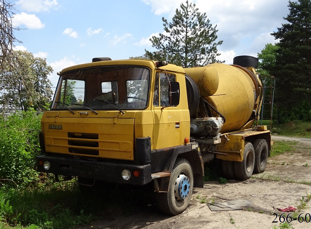 Венгрия, № LPY-250 — Tatra 815 P14