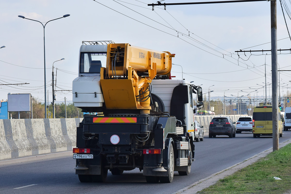 Волгоградская область, № В 196 ХО 134 — МАЗ-5340B2