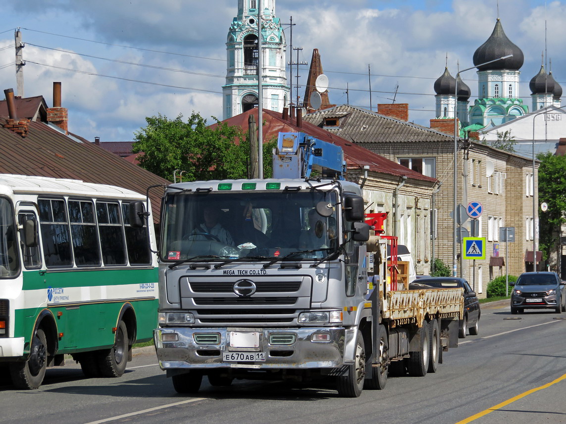 Коми, № Е 670 АВ 11 — Hino Profia