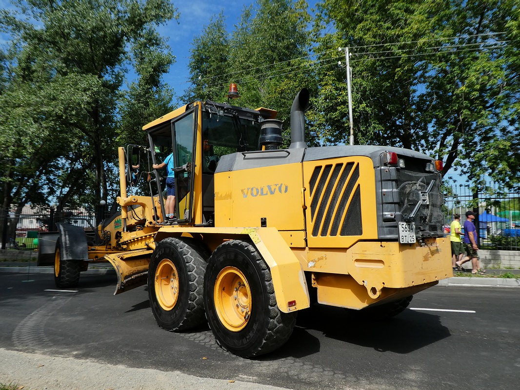 Приморский край, № 5634 ВТ 25 — Volvo G976; Приморский край — День строителя в Спасске-Дальнем