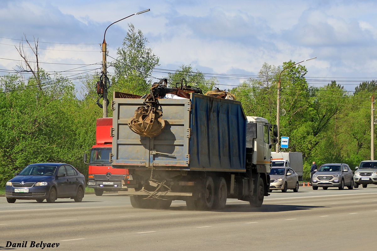 Челябинская область, № Е 880 ХС 174 — МАЗ-6312C5