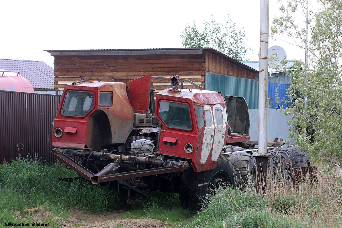 Саха (Якутия), № (14) Б/Н 0051 — МАЗ-7313; Саха (Якутия) — Автомобили без номеров