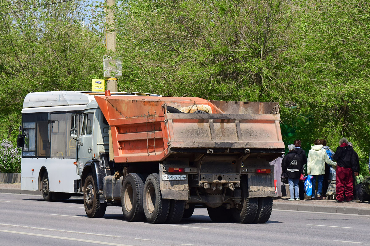 Волгоградская область, № Т 695 ХР 34 — КамАЗ-55111-02 [55111C]