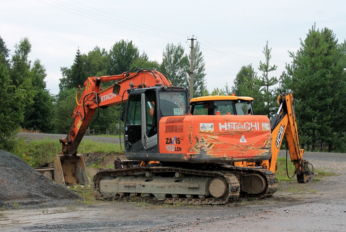 Псковская область, № 5227 ЕЕ 60 — Hitachi ZX180 (общая модель)