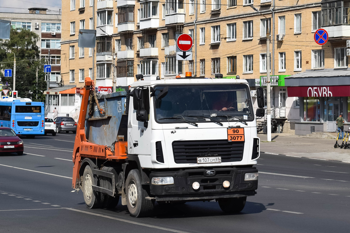 Тверская область, № В 107 СМ 69 — МАЗ-5550B2