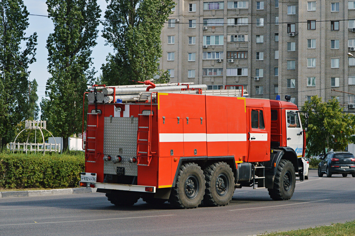 Воронежская область, № Р 932 УУ 36 — КамАЗ-43114-15 [43114R]