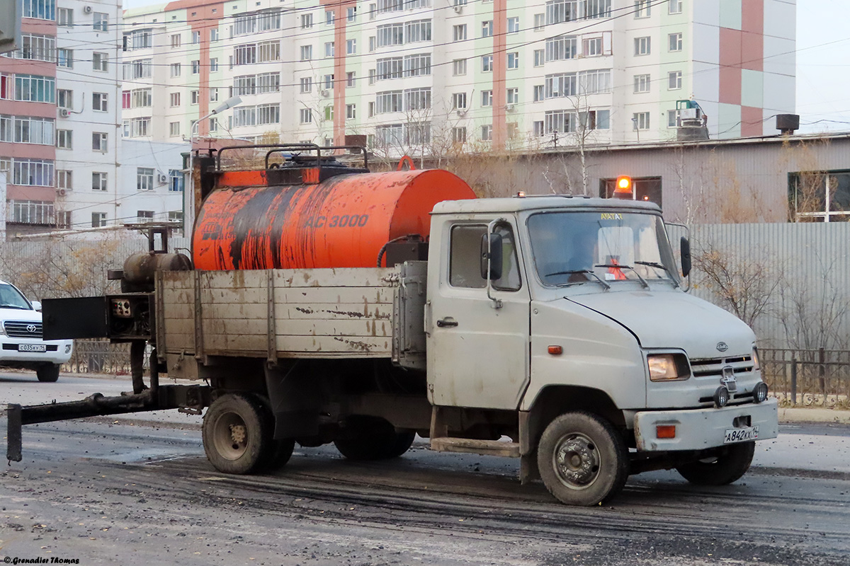 Саха (Якутия), № А 842 КХ 14 — ЗИЛ-5301БО "Бычок"