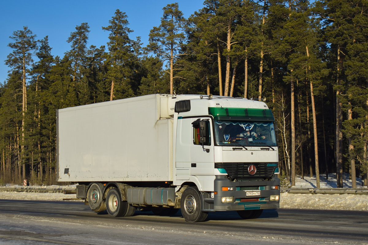 Алтайский край, № М 793 РН 152 — Mercedes-Benz Actros ('1997) 2540