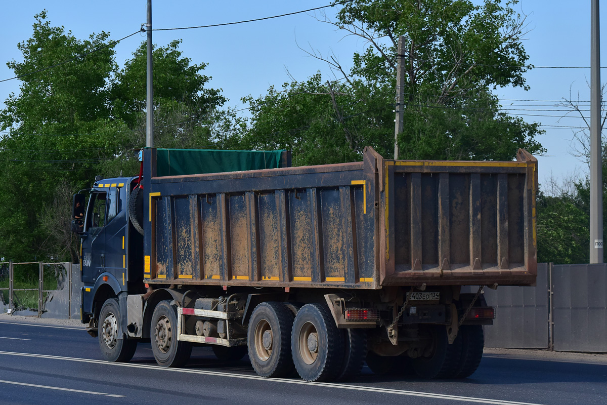 Волгоградская область, № Е 403 ЕО 134 — FAW J6 CA3310