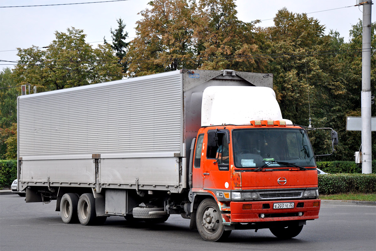 Алтайский край, № Е 203 ТЕ 22 — Hino Ranger