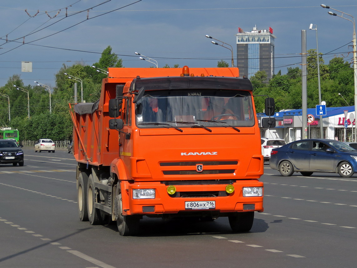 Татарстан, № Е 806 НХ 716 — КамАЗ-65115-50