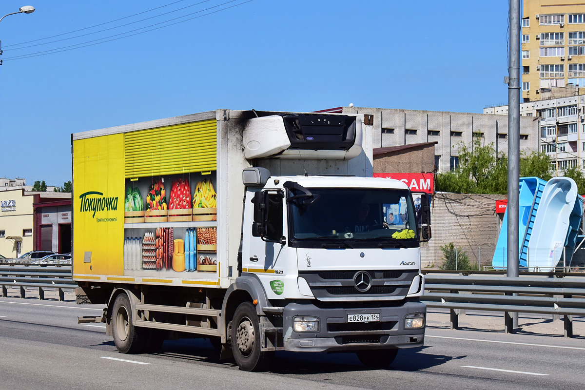 Волгоградская область, № Е 828 УК 134 — Mercedes-Benz Axor 1823