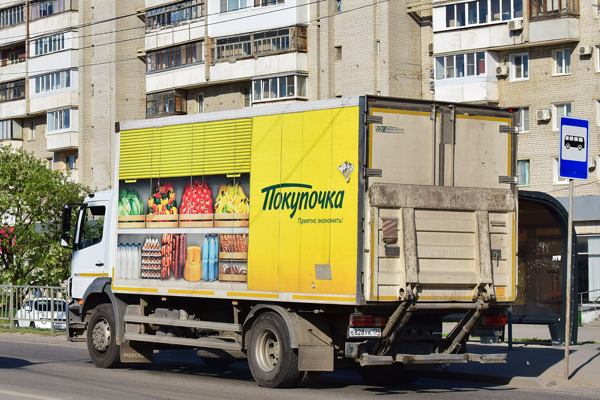 Волгоградская область, № Е 828 УК 134 — Mercedes-Benz Axor 1823