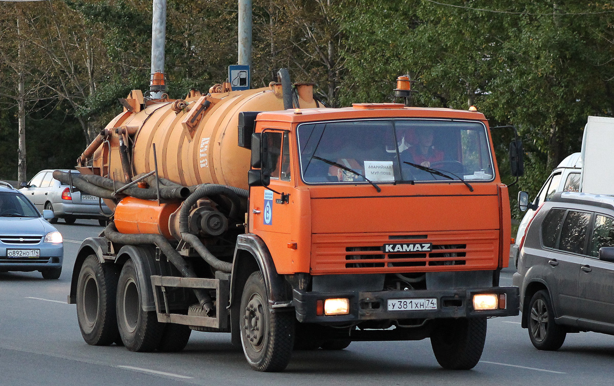 Челябинская область, № У 381 ХН 74 — КамАЗ-53215-15 [53215R]