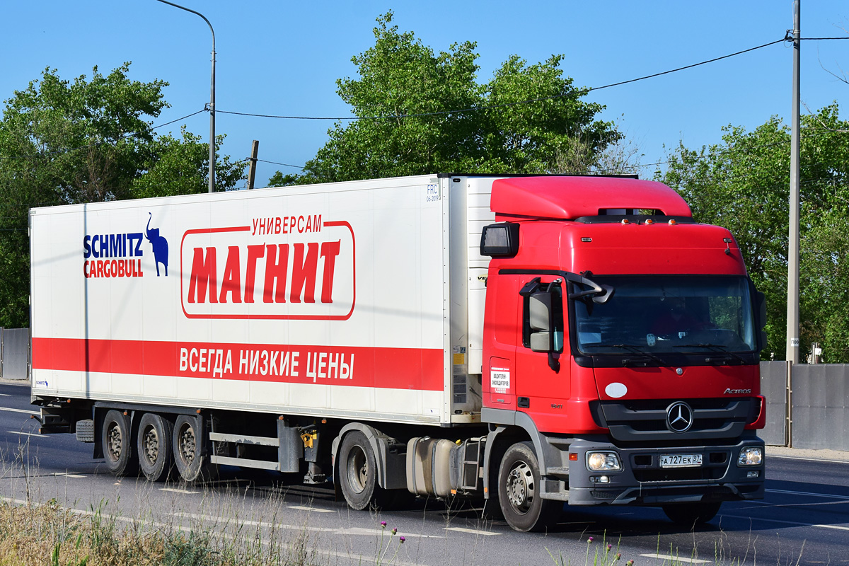 Волгоградская область, № А 727 ЕК 37 — Mercedes-Benz Actros ('2009) 1841