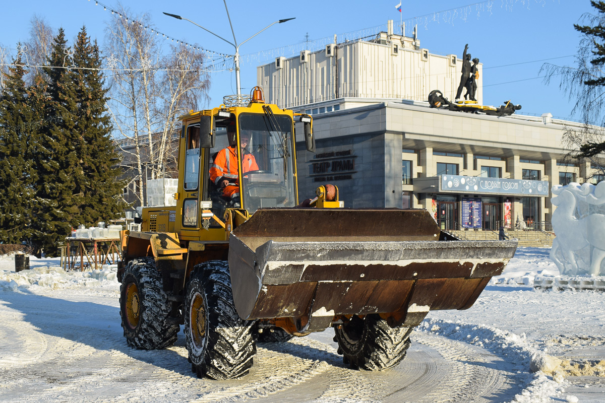 Алтайский край, № 8339 МС 22 — Амкодор-332В