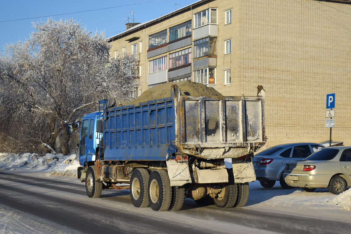 Алтайский край, № Х 461 УС 22 — Isuzu Giga CYZ