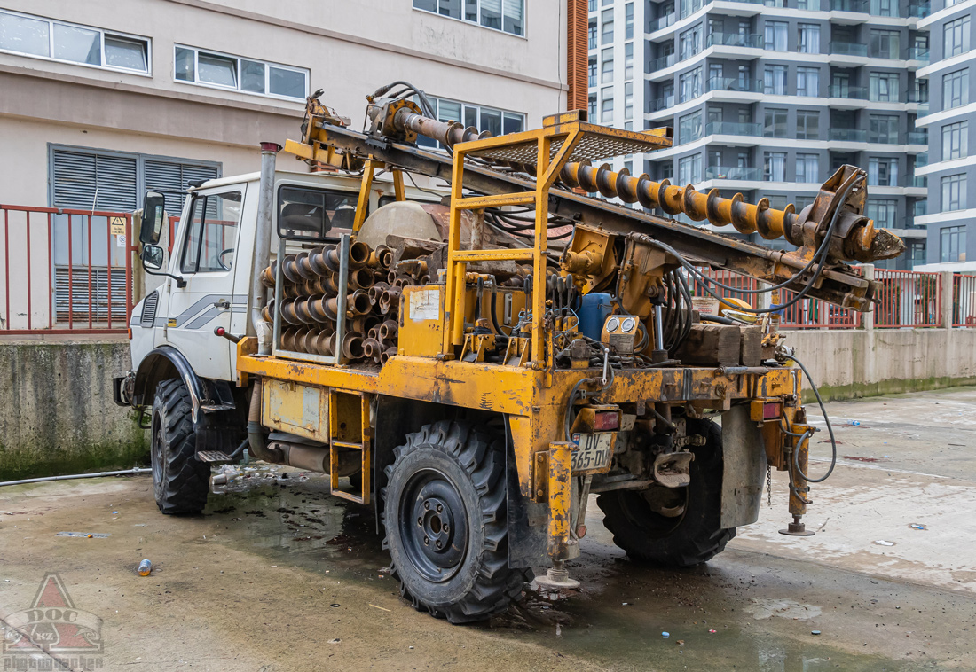 Грузия, № DV-365-DV — Mercedes-Benz Unimog (общ.м)