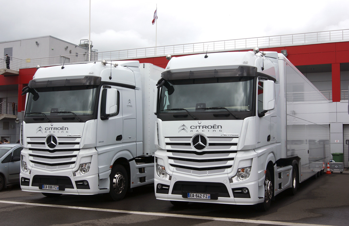 Франция, № EA-642-FZ — Mercedes-Benz Actros ('2011) 1845; Франция, № EA-696-FZ — Mercedes-Benz Actros ('2011) 1845