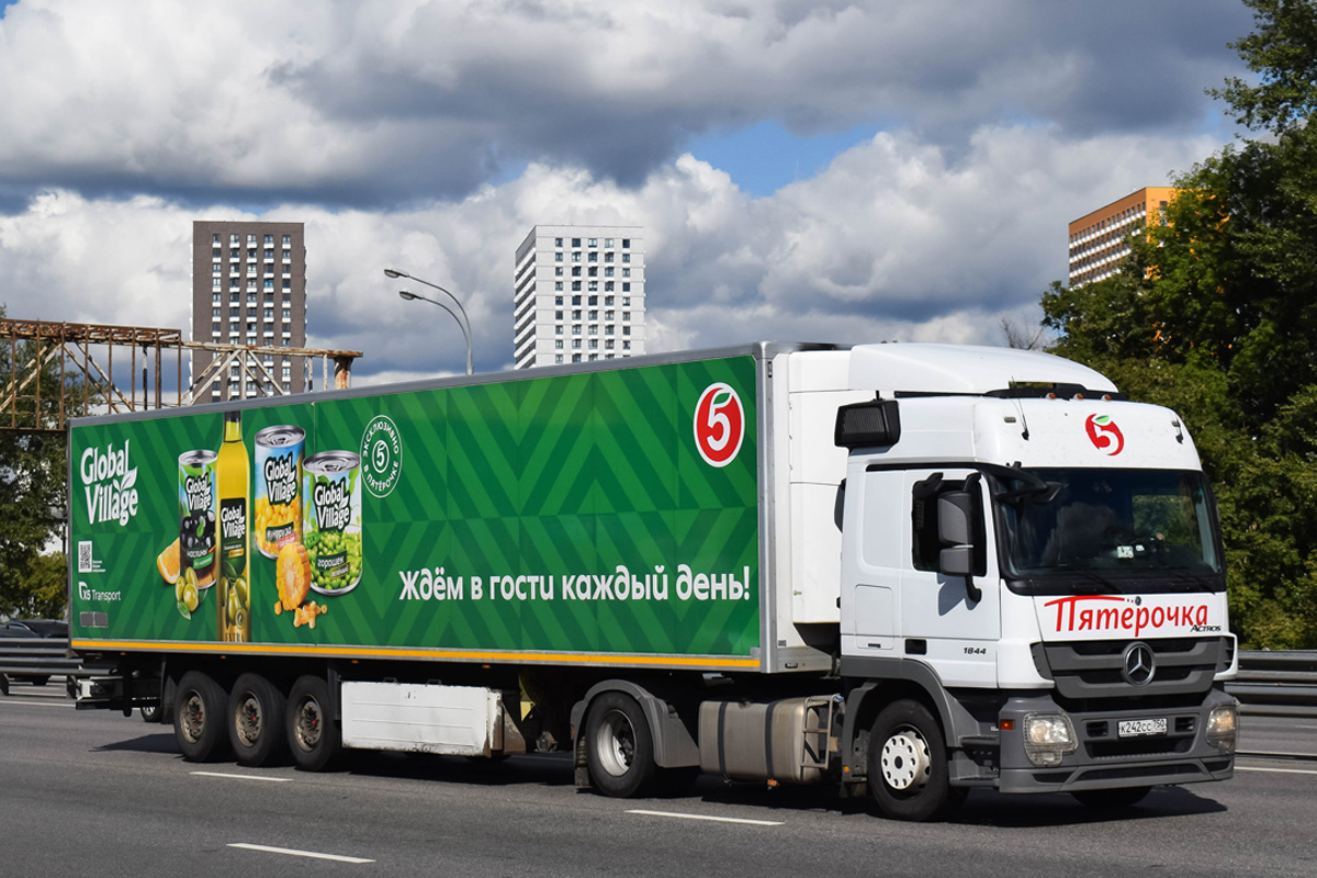 Московская область, № К 242 СС 750 — Mercedes-Benz Actros ('2009) 1844