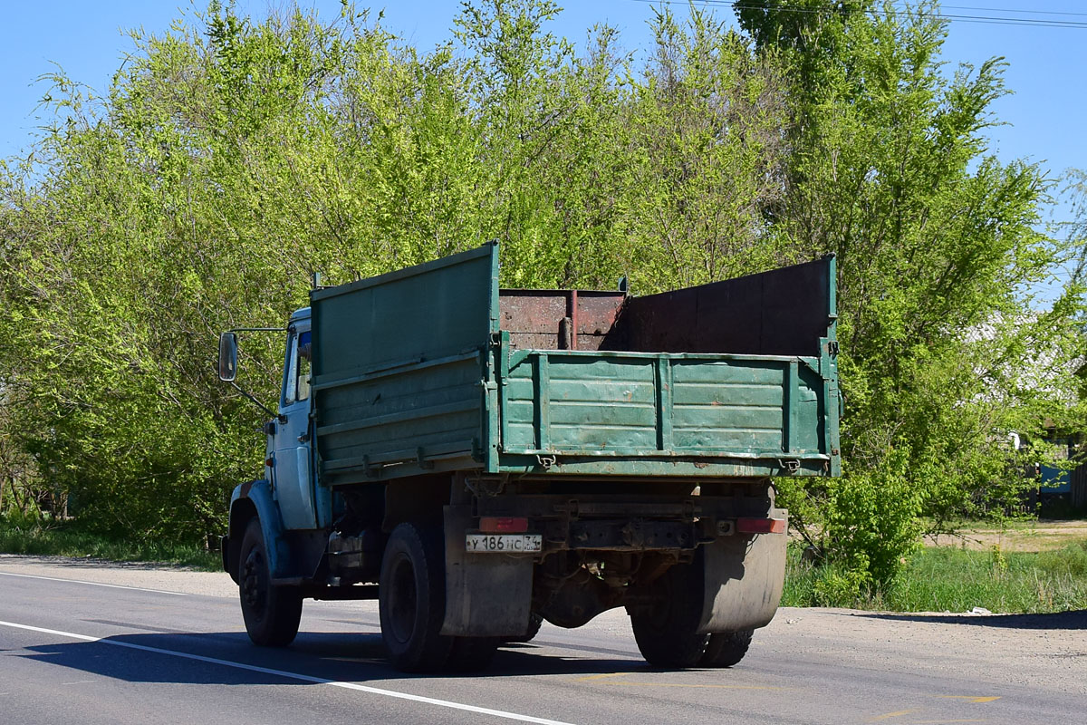 Волгоградская область, № У 186 НС 34 — ЗИЛ-494560