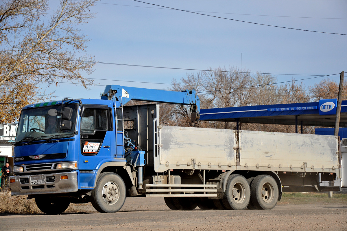 Алтайский край, № Х 063 ТЕ 22 — Hino FR