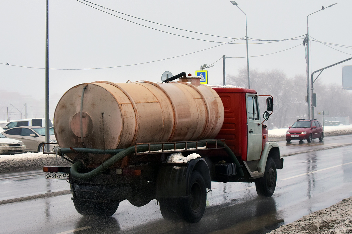 Волгоградская область, № Е 481 КО 134 — ЗИЛ-433104