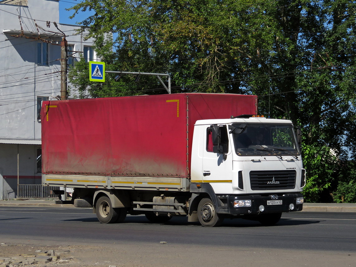 Кировская область, № В 120 ОУ 43 — МАЗ-4371P2 "Зубрёнок"