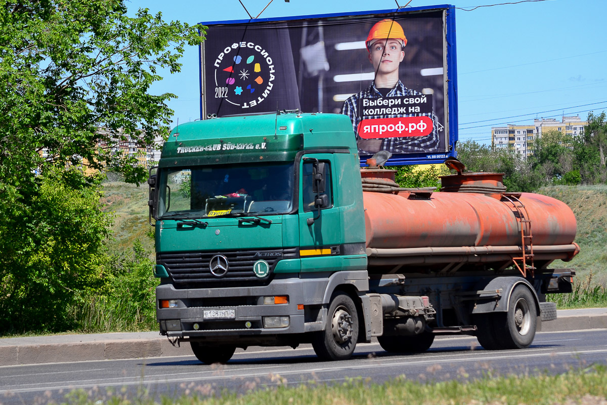 Волгоградская область, № В 188 ТМ 134 — Mercedes-Benz Actros ('1997) 1835