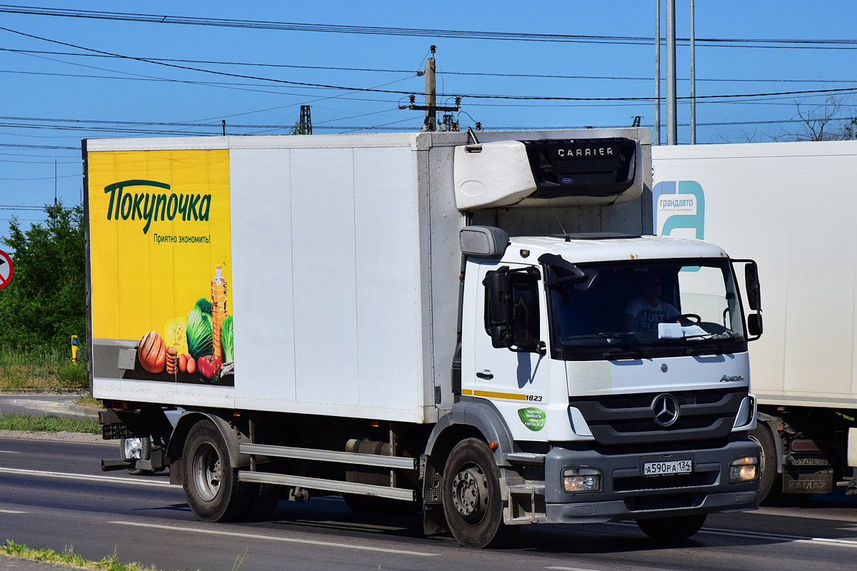 Волгоградская область, № А 590 РА 134 — Mercedes-Benz Axor 1823