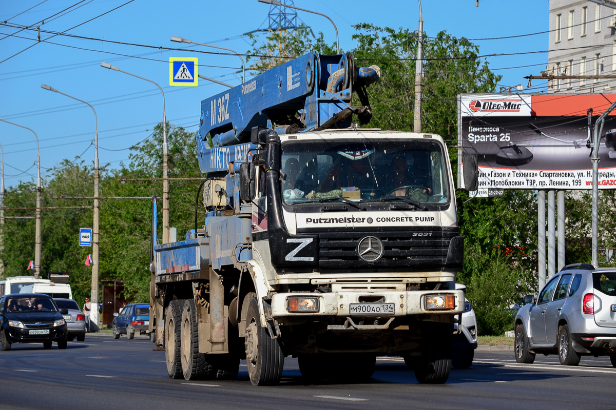 Волгоградская область, № М 900 АО 134 — Mercedes-Benz SK (общ. мод.)