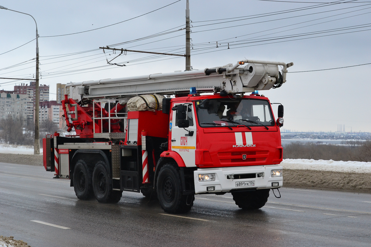 Волгоградская область, № В 891 УК 134 — КамАЗ-43118-46