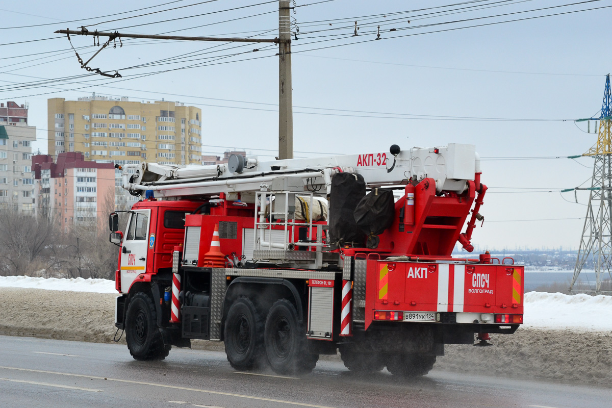 Волгоградская область, № В 891 УК 134 — КамАЗ-43118-46