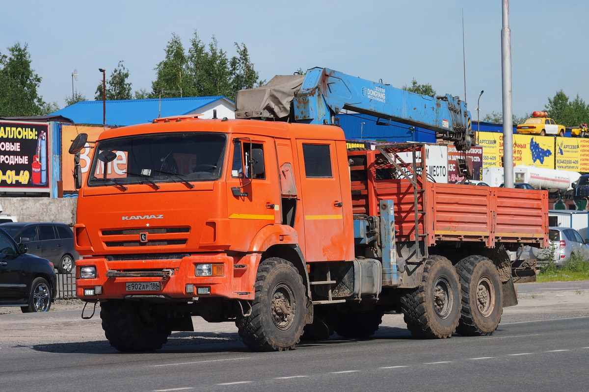 Ханты-Мансийский автоном.округ, № Е 902 АР 186 — КамАЗ-43118-46