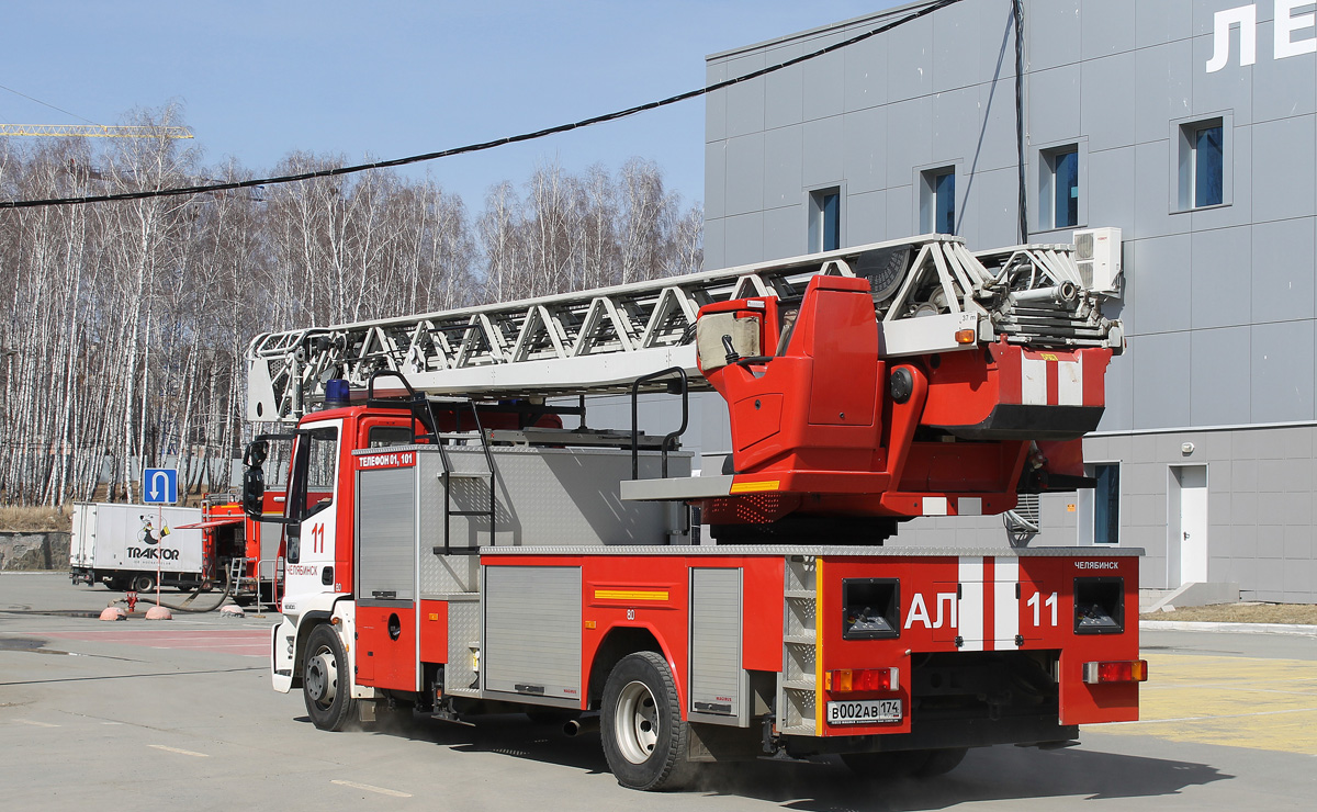 Челябинская область, № В 002 АВ 174 — IVECO EuroCargo ('2008)