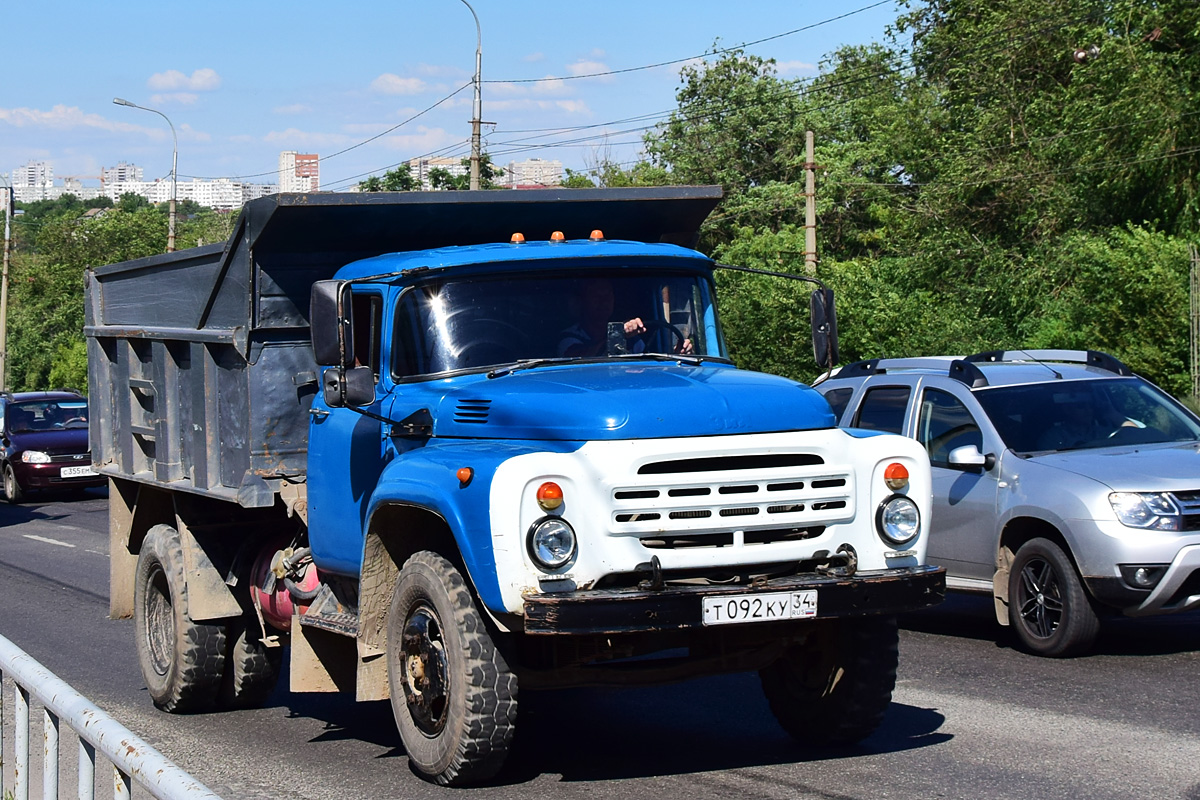 Волгоградская область, № Т 092 КУ 34 — ЗИЛ-495810