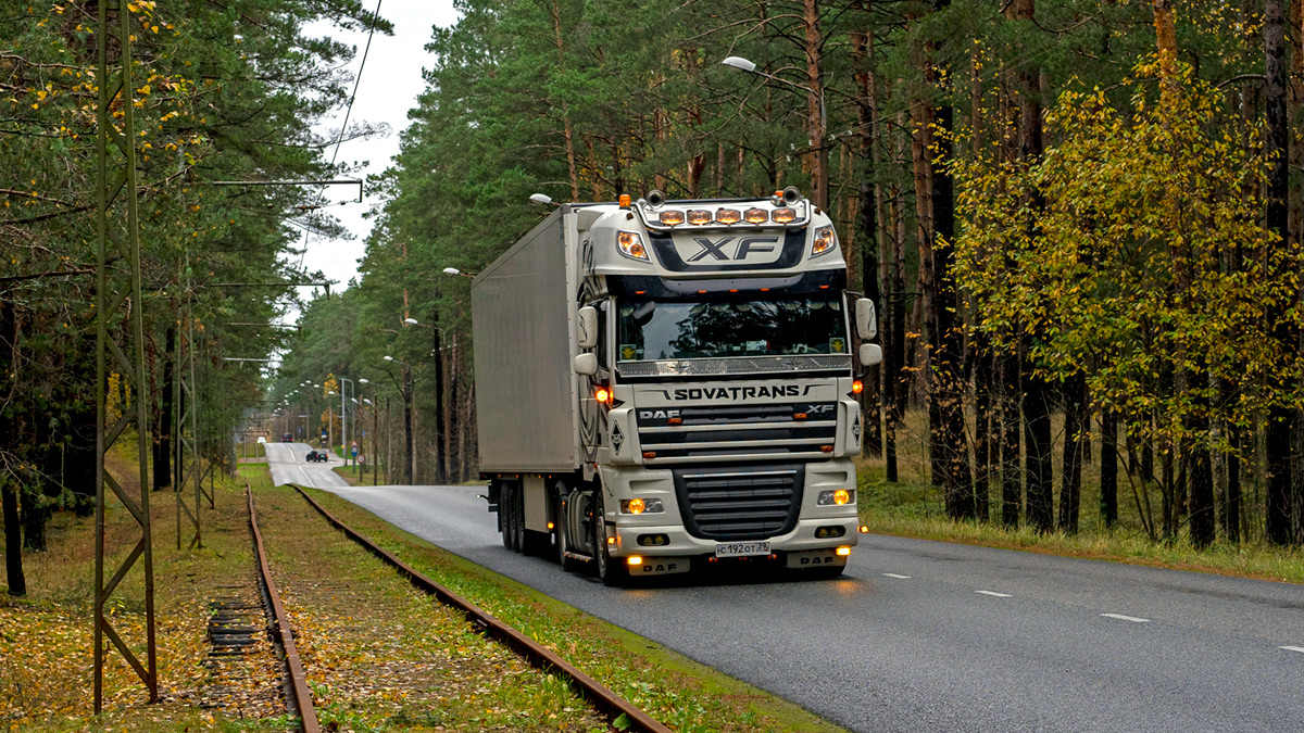 Калининградская область, № C 192 OT 39 — DAF XF105 FT