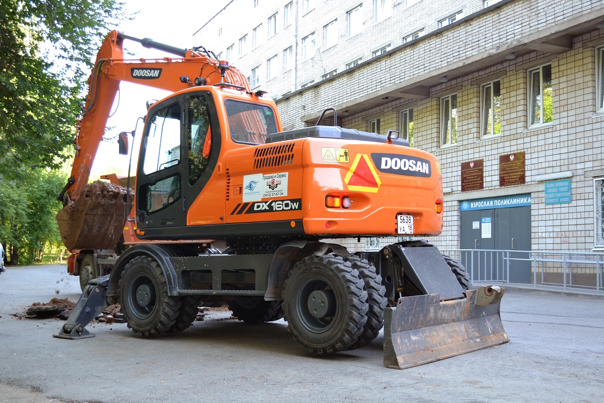 Удмуртия, № 5638 УА 18 — Doosan DX160W