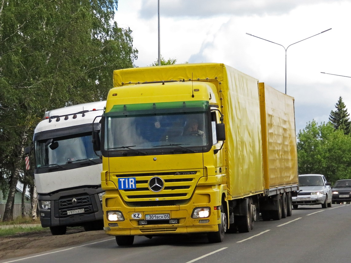 Алматинская область, № 301 BCK 05 — Mercedes-Benz Actros ('2003) 1832