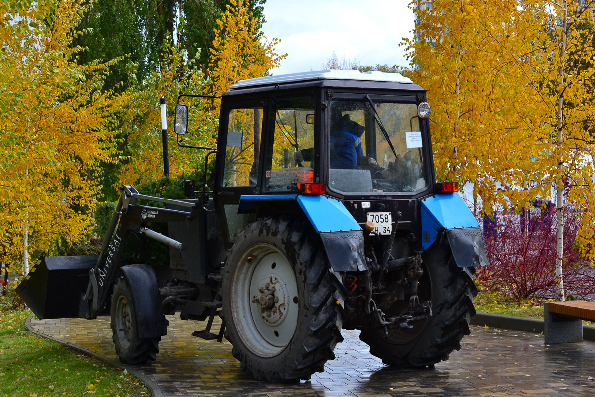 Волгоградская область, № 7058 СН 34 — Беларус-82.1