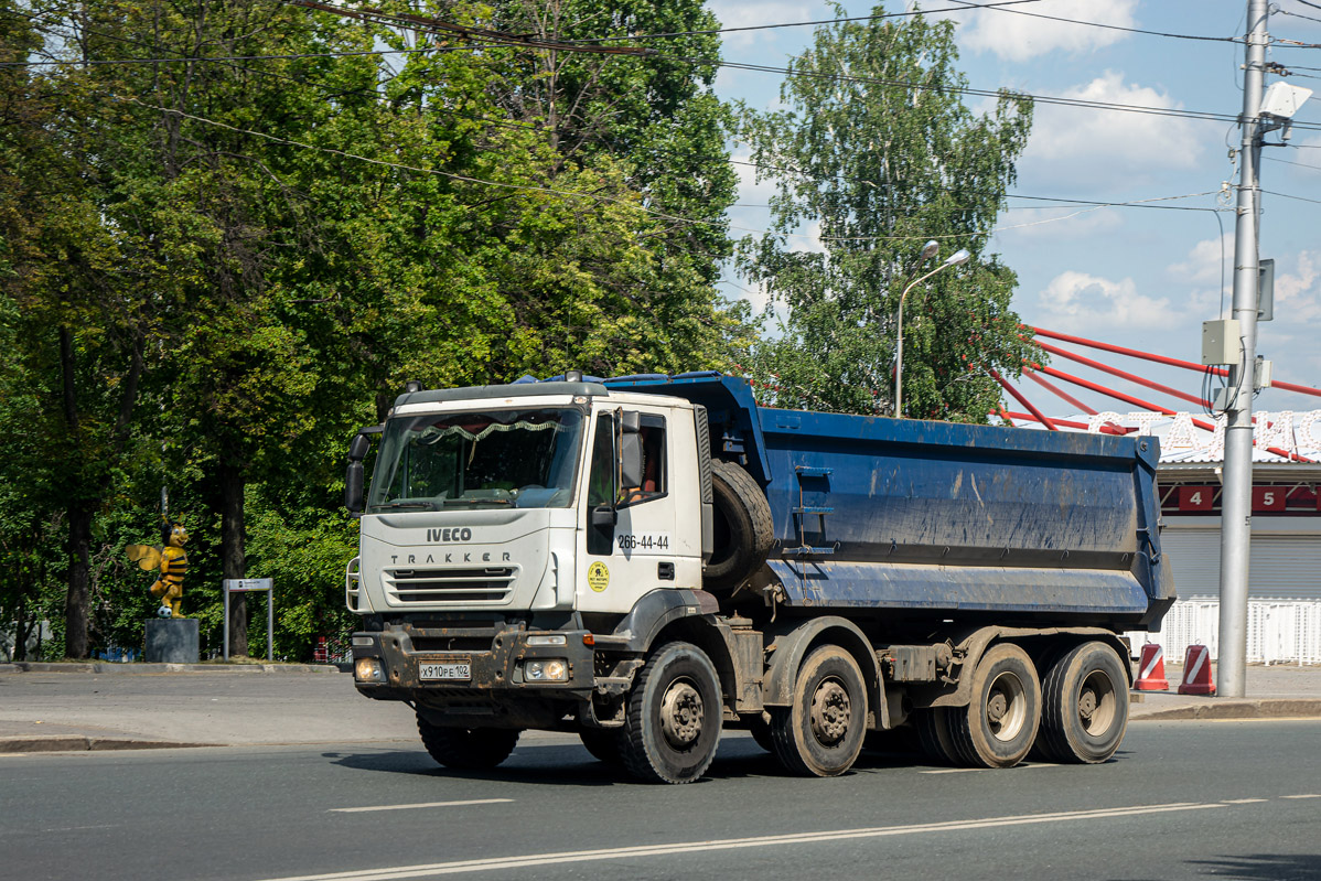 Башкортостан, № Х 910 РЕ 102 — IVECO Trakker ('2004)