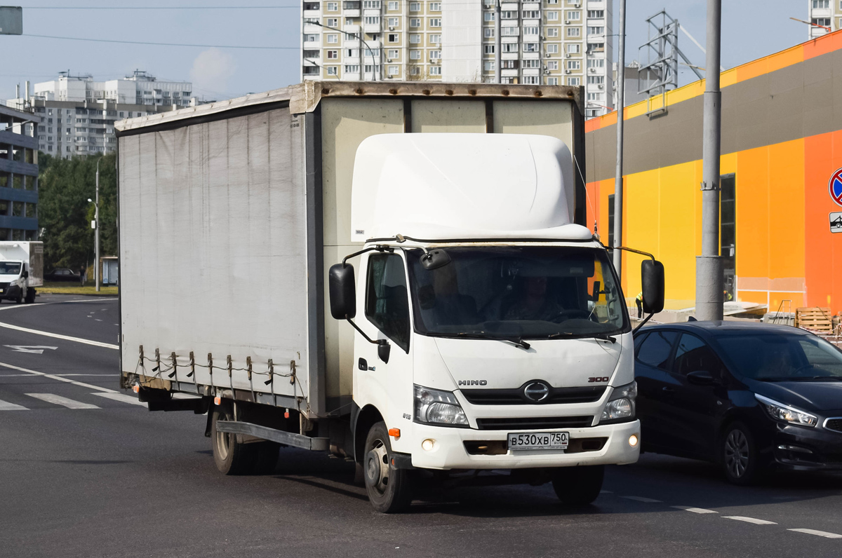 Московская область, № В 530 ХВ 750 — Hino (общая модель)