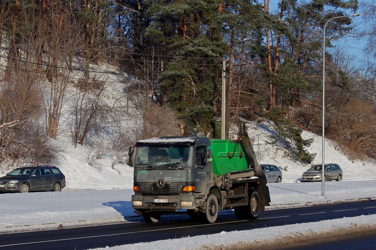 Литва, № LHZ 710 — Mercedes-Benz Atego 1828