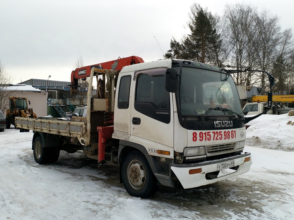 Тверская область, № Т 700 РУ 69 — Isuzu Forward (общая модель)