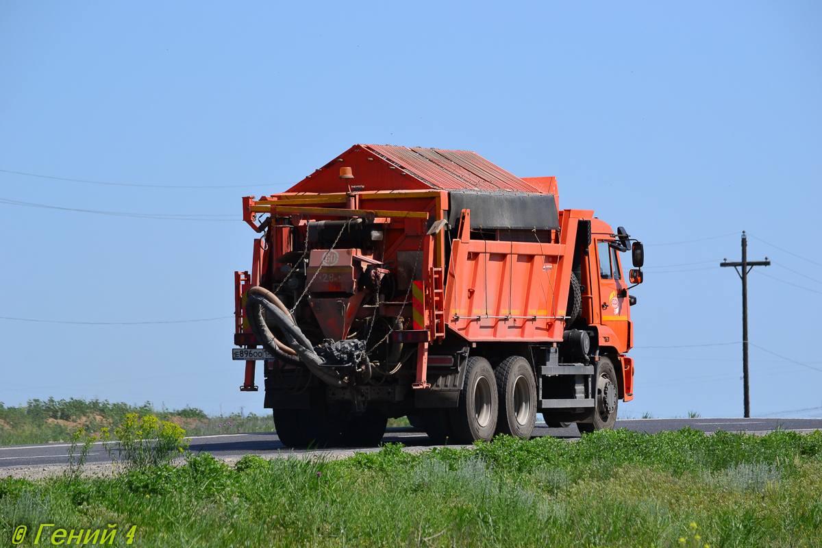 Волгоградская область, № Е 896 ОО 134 — КамАЗ-65115-L4