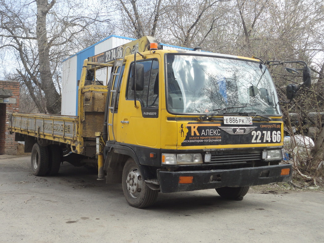 Томская область, № Е 886 РК 70 — Hino Ranger