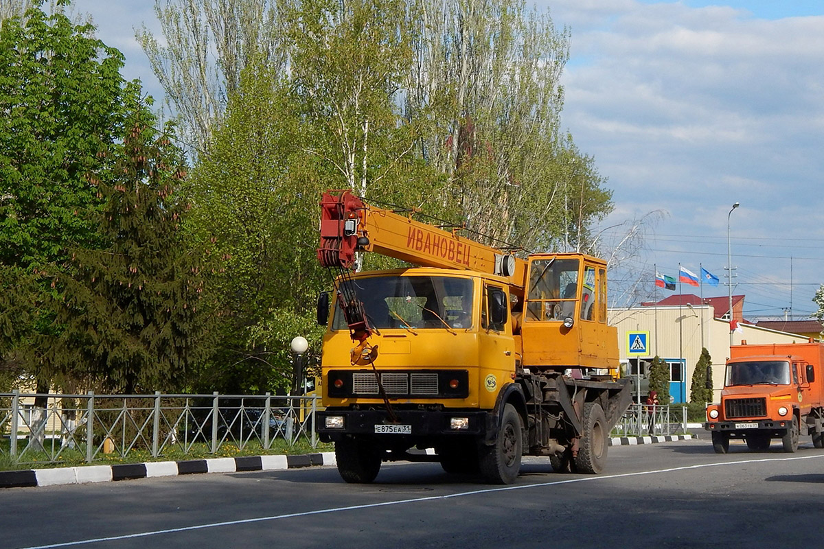 Белгородская область, № Е 875 ЕА 31 — МАЗ-5337 [533700]