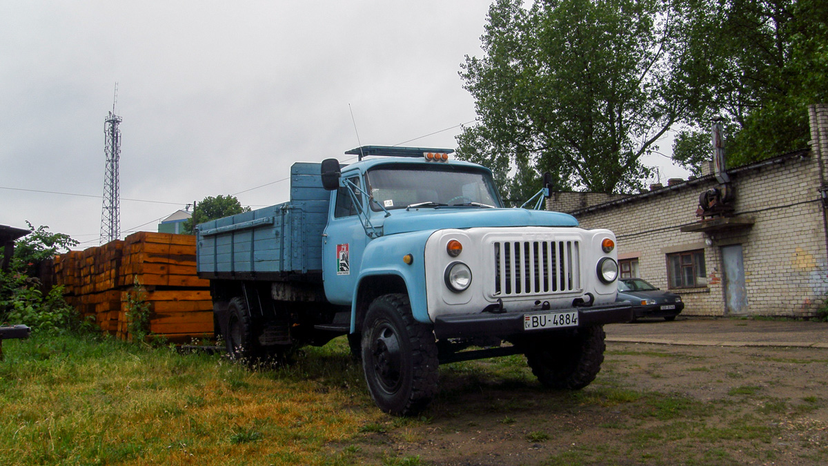 Латвия, № BU-4884 — ГАЗ-53-01