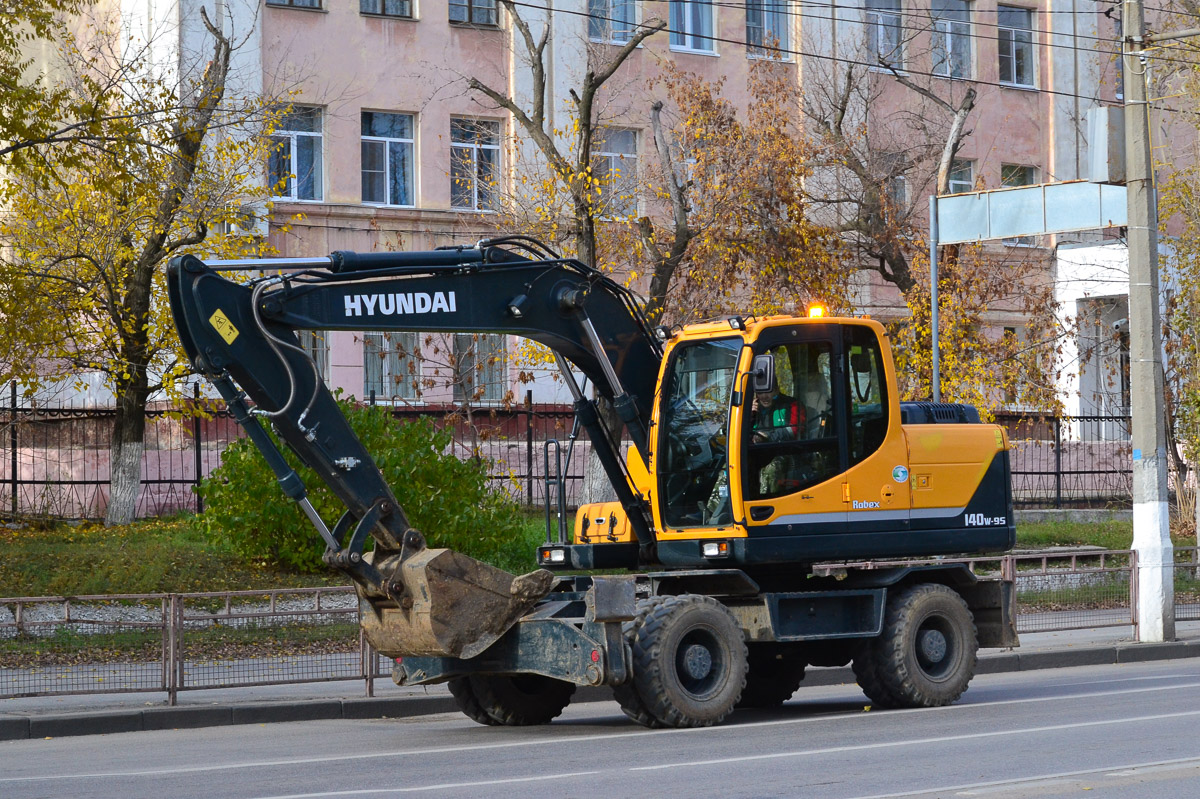 Волгоградская область, № 1190 ЕА 34 — Hyundai R140W