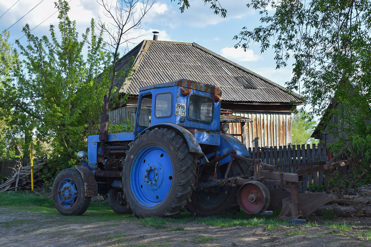 Алтайский край, № 3998 АЕ 22 — Т-40АМ